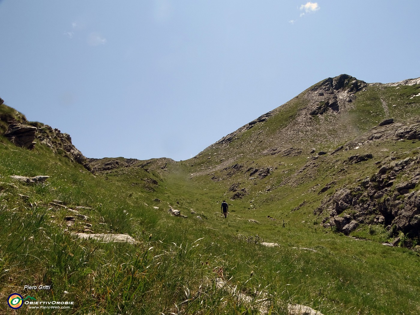 29 Salendo al Passo di Reseda.JPG -                                